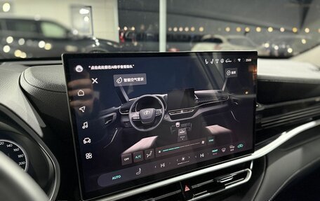 Toyota Highlander, 2025 год, 5 950 000 рублей, 15 фотография