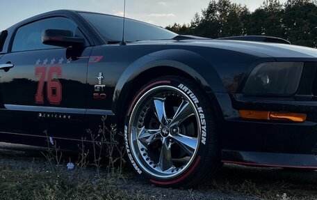 Ford Mustang VI рестайлинг, 2004 год, 3 500 000 рублей, 5 фотография