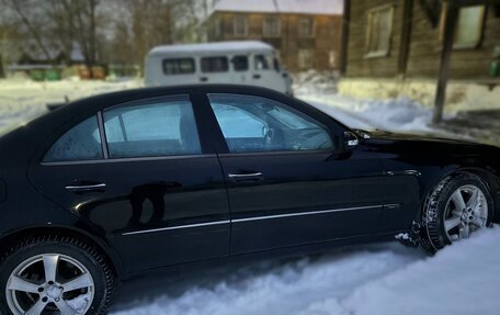 Mercedes-Benz E-Класс, 2003 год, 680 000 рублей, 4 фотография