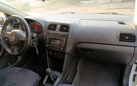 Volkswagen Polo VI (EU Market), 2014 год, 725 000 рублей, 9 фотография