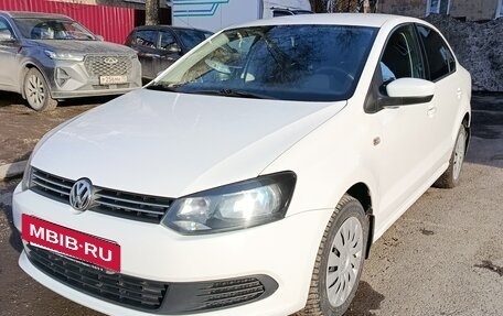 Volkswagen Polo VI (EU Market), 2014 год, 725 000 рублей, 2 фотография