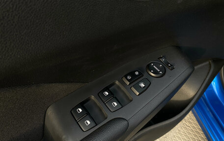 Hyundai Solaris II рестайлинг, 2018 год, 1 240 000 рублей, 7 фотография