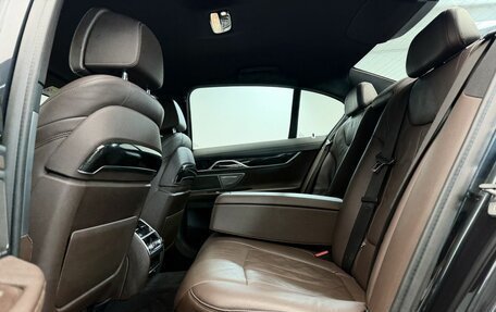 BMW 7 серия, 2018 год, 3 750 000 рублей, 11 фотография