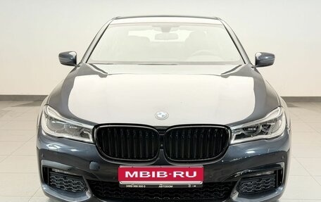 BMW 7 серия, 2018 год, 3 750 000 рублей, 2 фотография