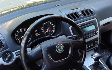 Skoda Octavia, 2010 год, 750 000 рублей, 6 фотография