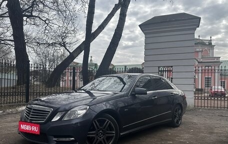 Mercedes-Benz E-Класс, 2011 год, 1 333 000 рублей, 10 фотография