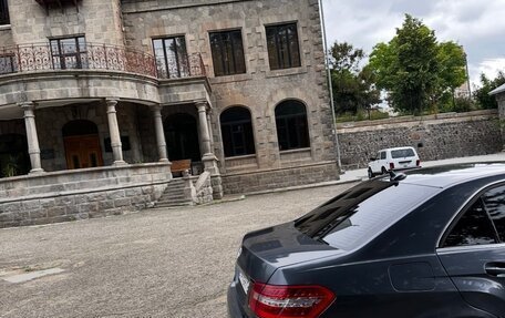 Mercedes-Benz E-Класс, 2011 год, 1 333 000 рублей, 24 фотография