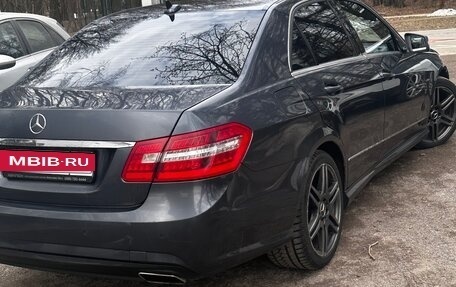 Mercedes-Benz E-Класс, 2011 год, 1 333 000 рублей, 15 фотография