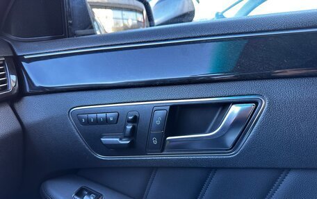 Mercedes-Benz E-Класс, 2011 год, 1 333 000 рублей, 30 фотография