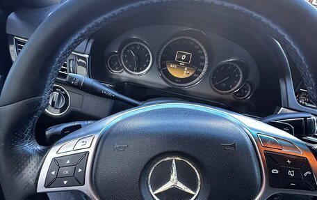 Mercedes-Benz E-Класс, 2011 год, 1 333 000 рублей, 28 фотография