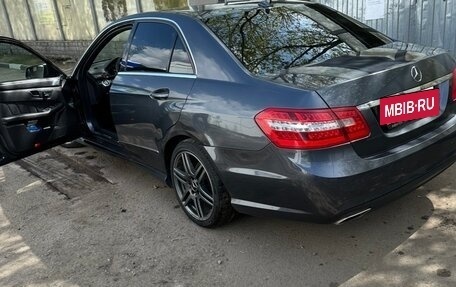 Mercedes-Benz E-Класс, 2011 год, 1 333 000 рублей, 21 фотография