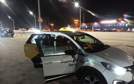 Renault Kaptur I рестайлинг, 2019 год, 900 000 рублей, 4 фотография