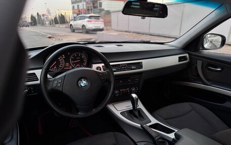 BMW 3 серия, 2011 год, 1 130 000 рублей, 13 фотография