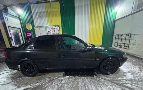 Opel Vectra B рестайлинг, 2001 год, 230 000 рублей, 4 фотография