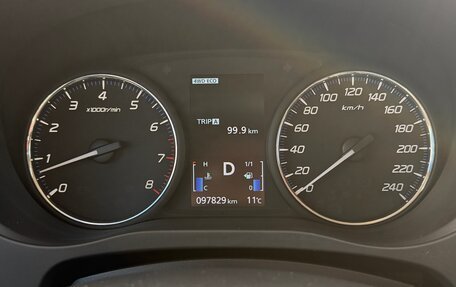 Mitsubishi Outlander III рестайлинг 3, 2019 год, 2 200 000 рублей, 5 фотография