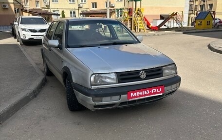 Volkswagen Vento, 1997 год, 130 000 рублей, 2 фотография