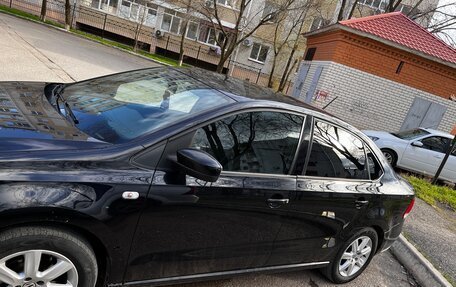 Volkswagen Polo VI (EU Market), 2011 год, 555 000 рублей, 3 фотография