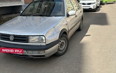 Volkswagen Vento, 1997 год, 130 000 рублей, 3 фотография