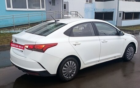 Hyundai Solaris II рестайлинг, 2020 год, 699 000 рублей, 3 фотография