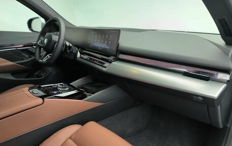 BMW 5 серия, 2025 год, 9 700 000 рублей, 7 фотография