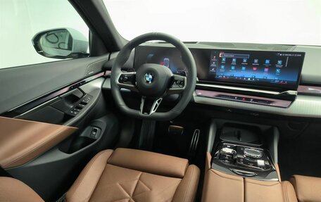 BMW 5 серия, 2025 год, 9 700 000 рублей, 10 фотография