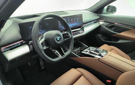 BMW 5 серия, 2025 год, 9 700 000 рублей, 16 фотография