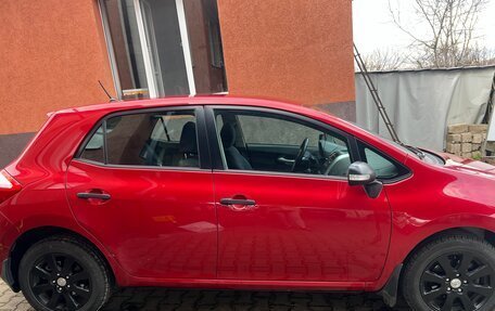 Toyota Auris II, 2011 год, 900 000 рублей, 1 фотография