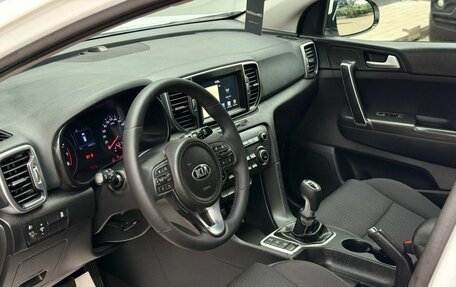 KIA Sportage IV рестайлинг, 2017 год, 1 900 000 рублей, 11 фотография