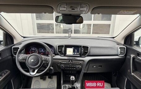 KIA Sportage IV рестайлинг, 2017 год, 1 900 000 рублей, 12 фотография