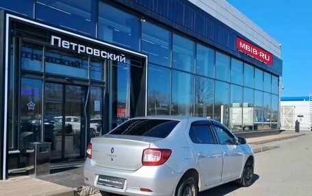 Renault Logan II, 2017 год, 823 000 рублей, 6 фотография