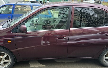 Toyota Prius IV XW50, 2001 год, 300 000 рублей, 3 фотография