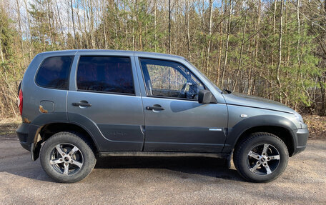 Chevrolet Niva I рестайлинг, 2011 год, 261 000 рублей, 8 фотография