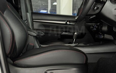 Toyota Hilux VIII, 2024 год, 5 400 000 рублей, 24 фотография