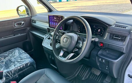 Honda Stepwgn, 2024 год, 3 789 000 рублей, 10 фотография