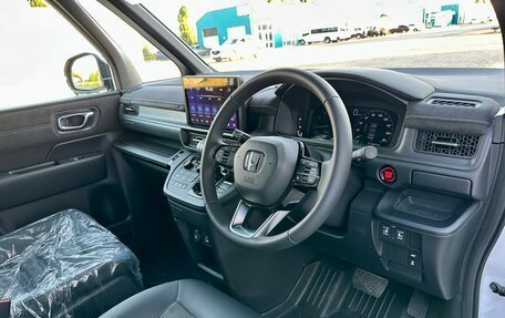 Honda Stepwgn, 2024 год, 3 789 000 рублей, 20 фотография