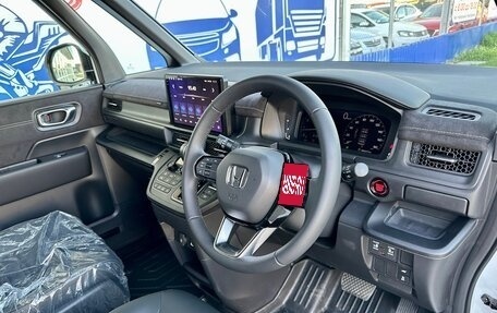 Honda Stepwgn, 2024 год, 3 789 000 рублей, 38 фотография