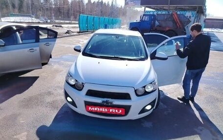 Chevrolet Aveo III, 2013 год, 480 000 рублей, 2 фотография