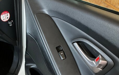 Hyundai ix35 I рестайлинг, 2013 год, 1 365 000 рублей, 26 фотография