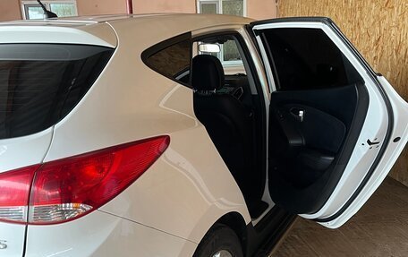 Hyundai ix35 I рестайлинг, 2013 год, 1 365 000 рублей, 38 фотография