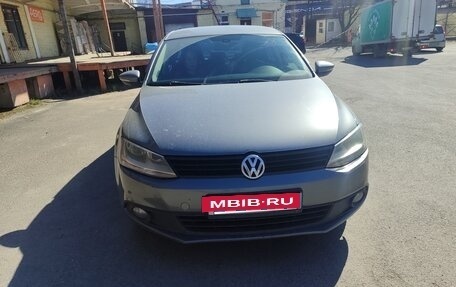 Volkswagen Jetta VI, 2014 год, 800 000 рублей, 2 фотография
