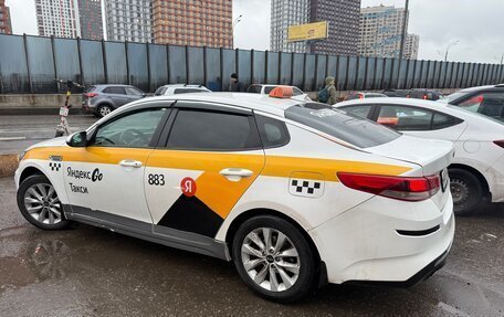 KIA Optima IV, 2019 год, 1 000 000 рублей, 3 фотография