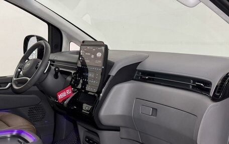 Hyundai Staria, 2024 год, 6 800 000 рублей, 20 фотография