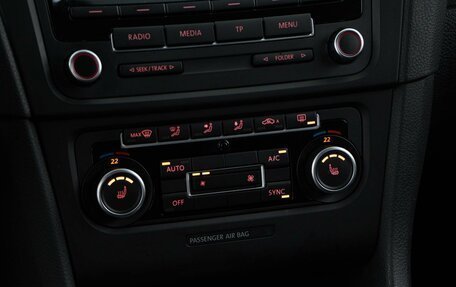 Volkswagen Golf VI, 2012 год, 998 999 рублей, 13 фотография