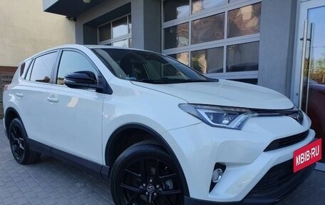 Toyota RAV4, 2018 год, 2 310 000 рублей, 7 фотография