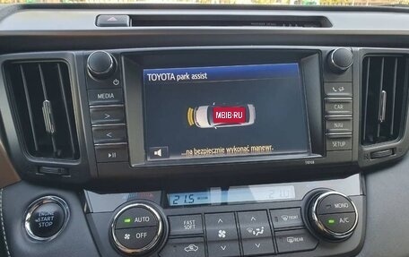 Toyota RAV4, 2018 год, 2 310 000 рублей, 24 фотография