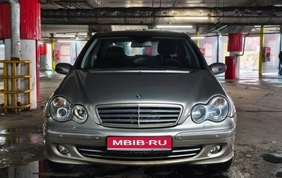 Mercedes-Benz C-Класс, 2006 год, 950 000 рублей, 1 фотография
