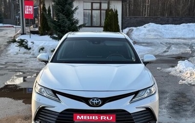 Toyota Camry, 2021 год, 3 700 000 рублей, 1 фотография