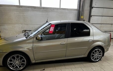 Renault Logan I, 2013 год, 700 000 рублей, 3 фотография