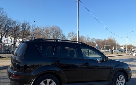 Mitsubishi Outlander III рестайлинг 3, 2011 год, 1 490 000 рублей, 4 фотография