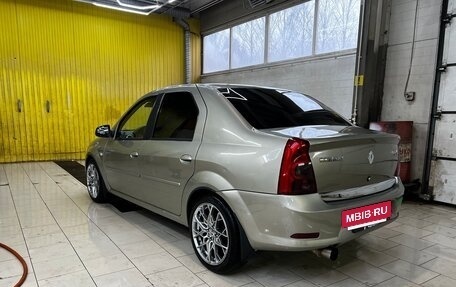 Renault Logan I, 2013 год, 700 000 рублей, 7 фотография